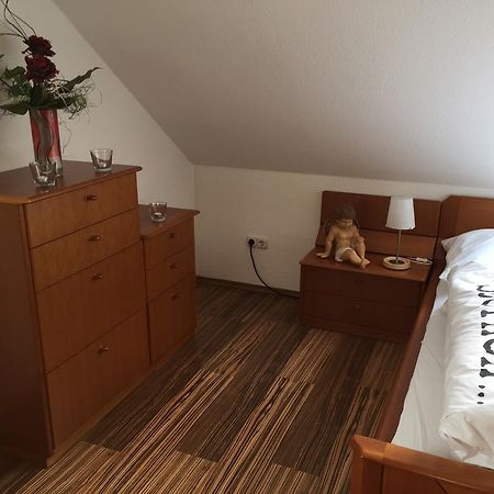 Gaestezimmer Hausaeckerweg Erlangen Eksteriør billede